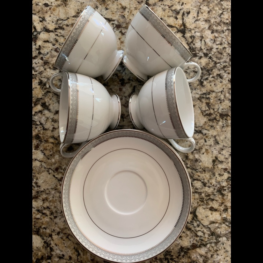 Mikasa platinum crown4 cup , 4saucers set